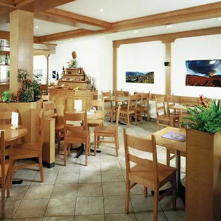 酒店 Casino 谢尔